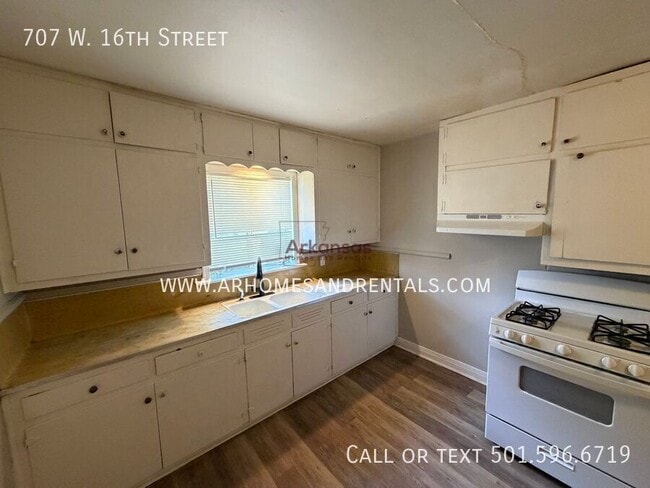 Foto del edificio - 707 W 16th St