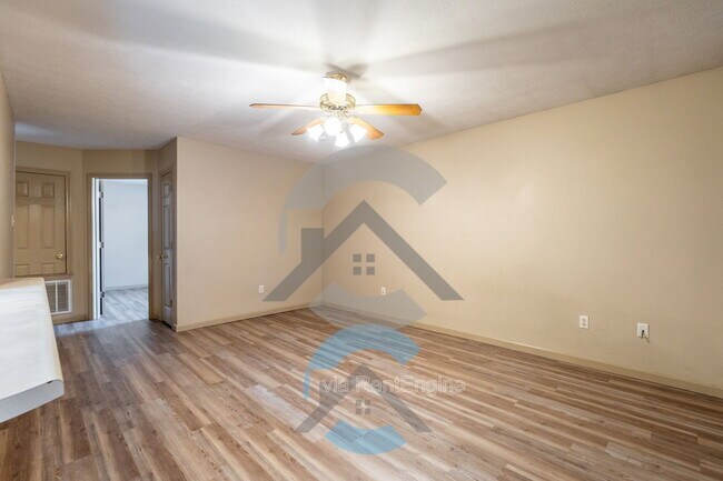 Foto del edificio - 1735 Monaco Dr