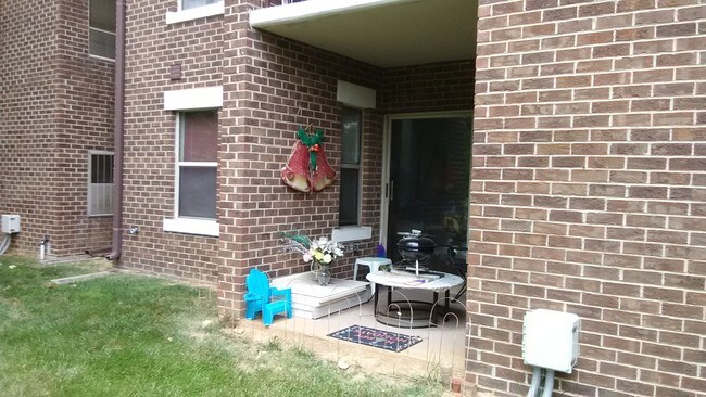 Building Photo - 7900 Coriander Dr