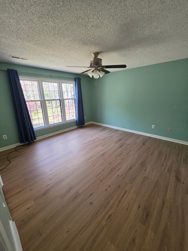 Foto del edificio - 4580 Shadowlawn Rd