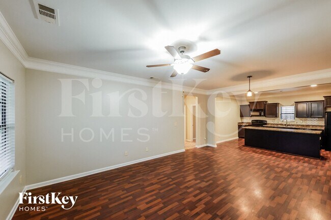 Foto del edificio - 601 Enclave Ln