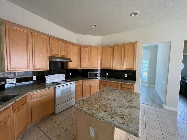 Foto del edificio - 5934 Heathmoor Ln