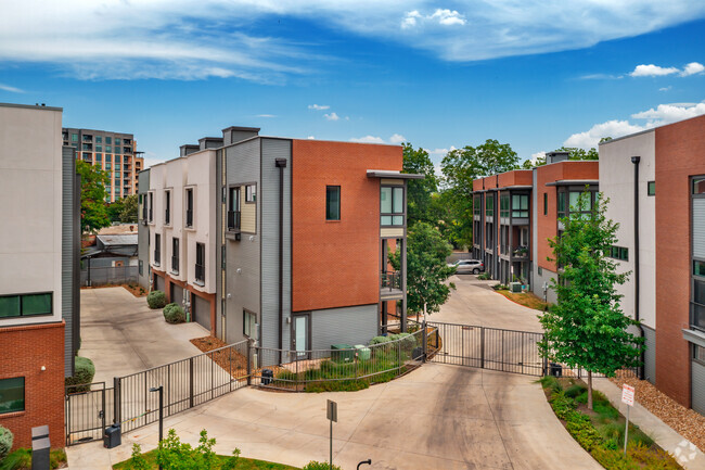 Building Photo - SOJO Crossing