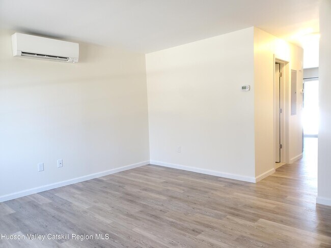 Foto del edificio - 814 South St