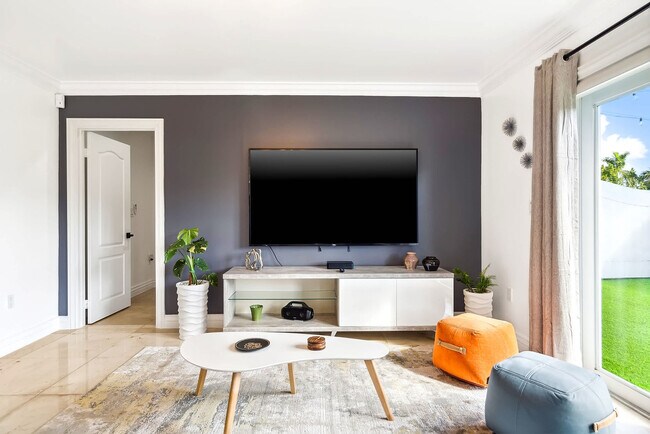 Foto del edificio - 7350 SW 31st St