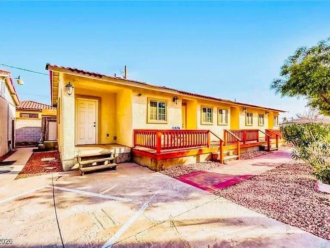 Building Photo - 1450 Comstock Dr