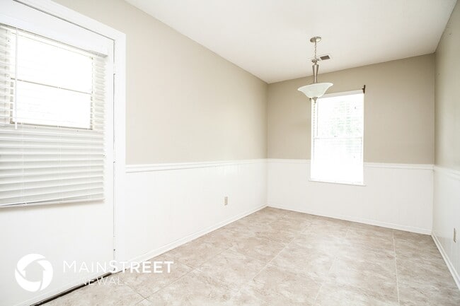 Building Photo - 3610 Pembrook Dr