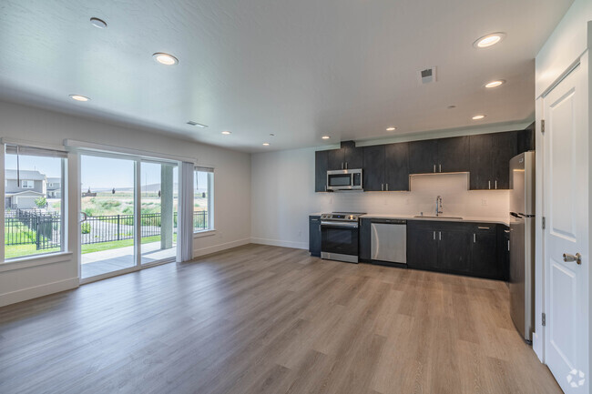 3HAB, 2,5BA - 1,227 ft² - Cocina y sala de estar - West Vine Townhomes