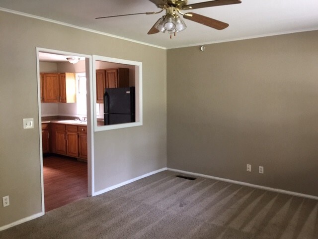 Foto del edificio - 2131 Haynes Ave