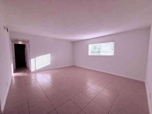 Foto del edificio - 402 Lake Shore Dr