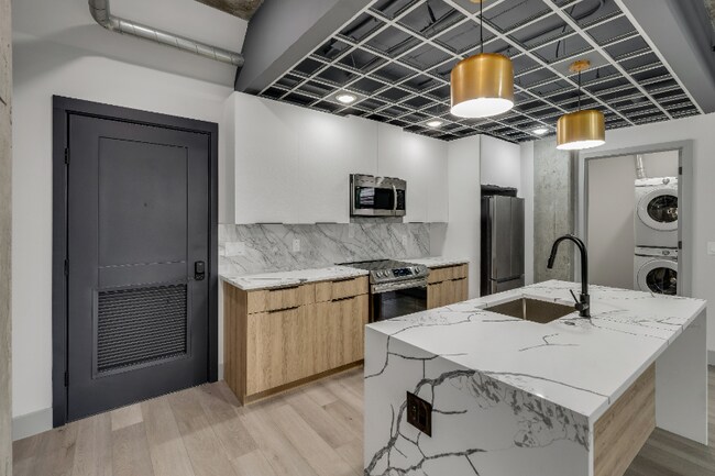 Photo - 1812 E Venango St Apartment