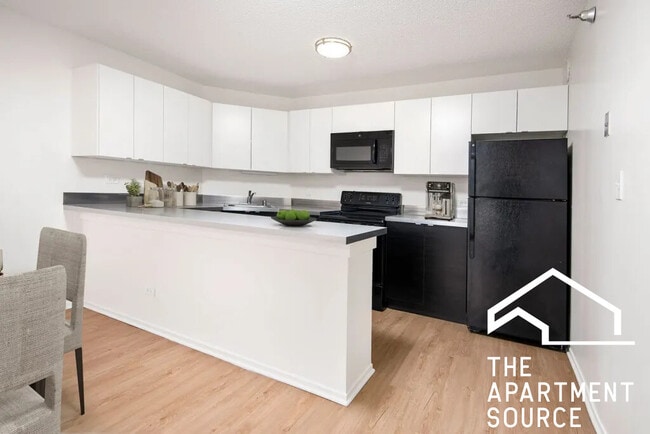 Photo - 1120 N La Salle Dr Apartment