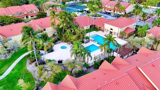 Foto del edificio - 18314 NW 68th Ave