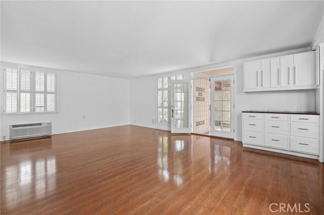 Building Photo - 317 Avenida Castilla