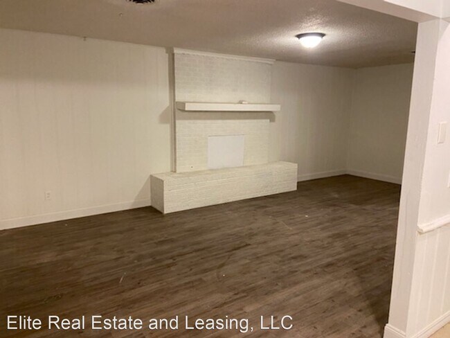 Building Photo - 3 br, 1.5 bath House - 801 HAMPTON DRIVE