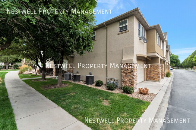 Building Photo - 6786 Valence Ln