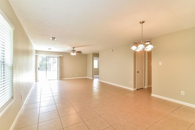Building Photo - 6303 Sutton Meadows Dr