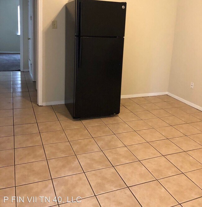 Foto del edificio - 2 br, 2 bath House - 4496 Wooddale Avenue