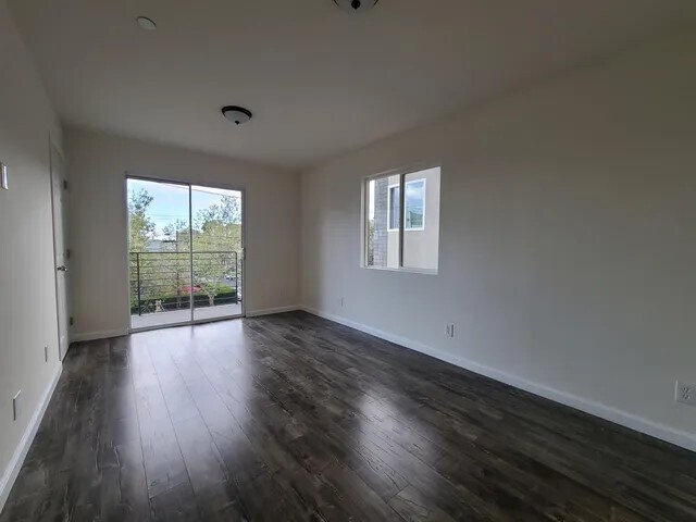 Foto del edificio - 7117 Hawthorn Ave