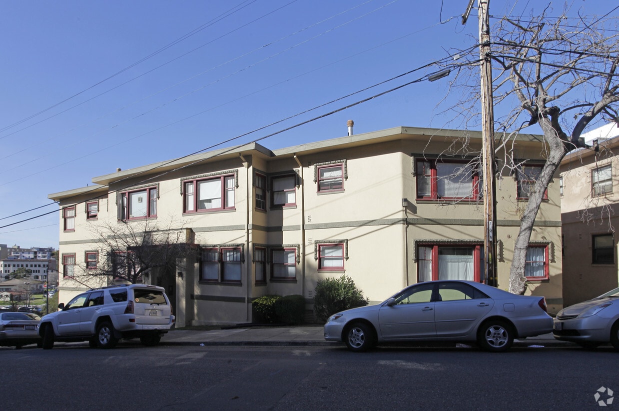 Primary Photo - 607 Beacon St