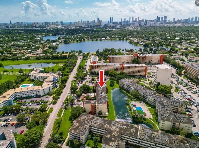 Building Photo - 1700 NE 191st St