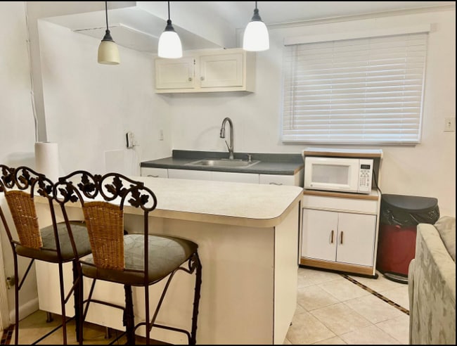 Building Photo - 9905 Ashburton Ln