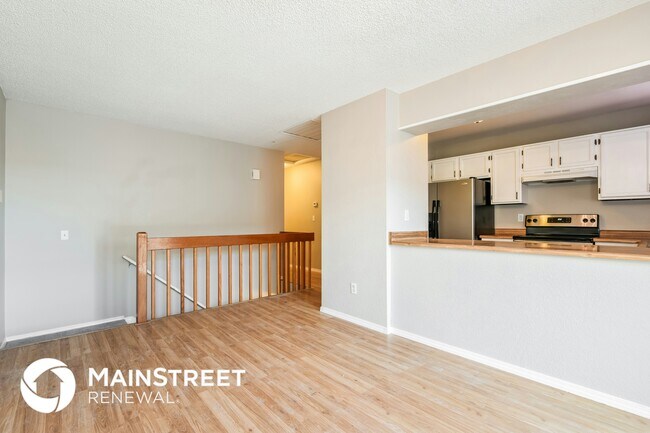 Building Photo - 18019 E Bellewood Dr