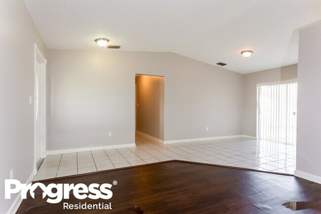 Building Photo - 26222 SW 123rd Pl