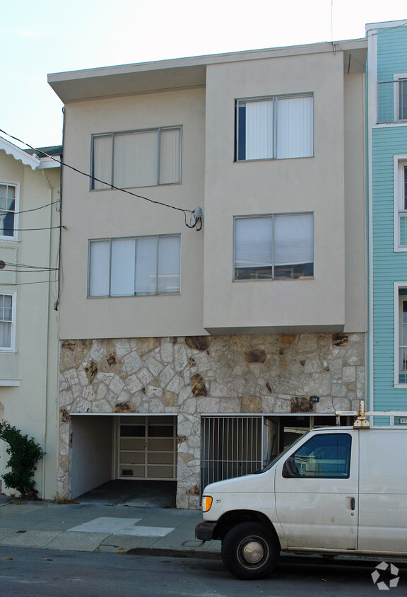 Foto principal - 374 19th Ave