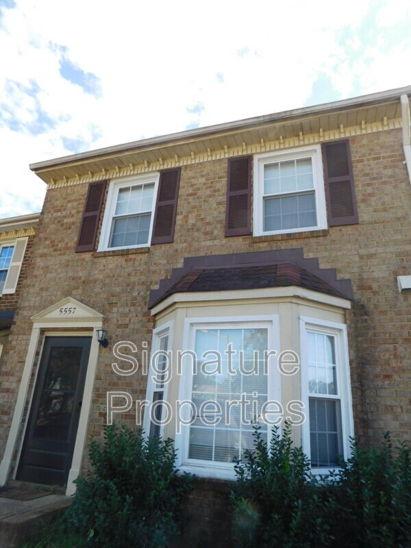 Photo - 5557 Old Guard Cres