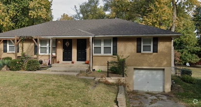 Building Photo - 9014 Bayless Rd