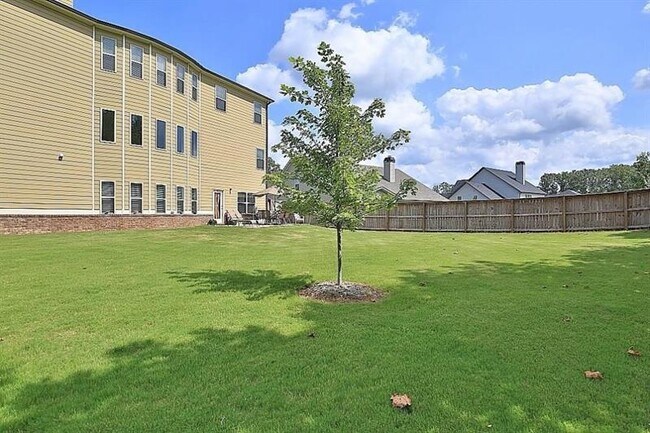 Building Photo - 23 Ridgemont Way