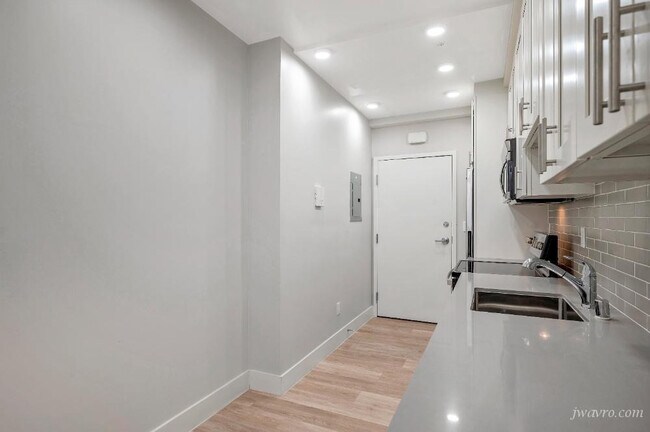 Foto del edificio - 3475 16th St