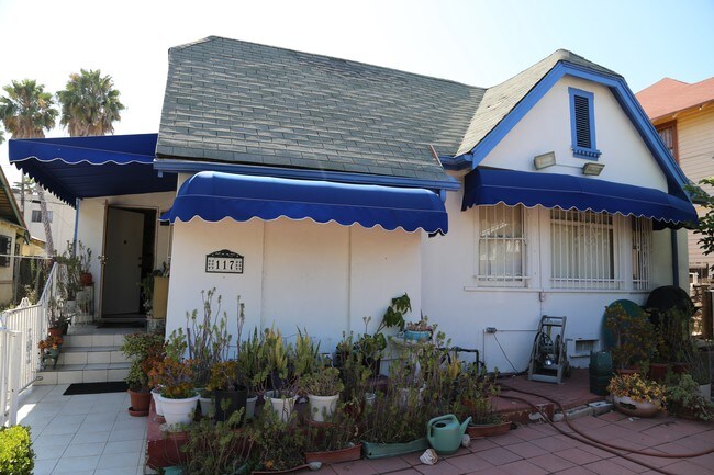 Building Photo - 117 S Hoover St