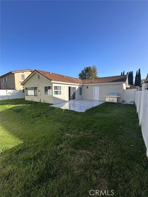 Foto principal - 3681 Baylor St
