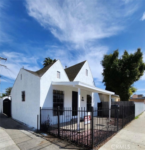 Foto del edificio - 9320 Normandie Ave