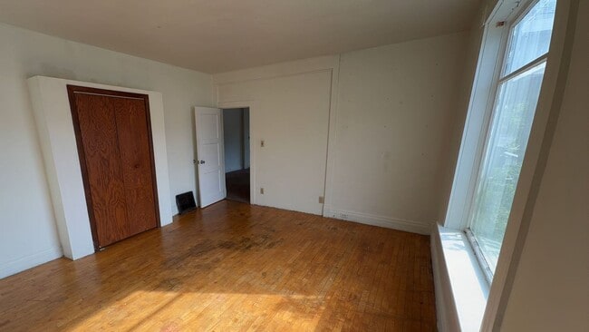 Building Photo - 111 N 3rd Ave