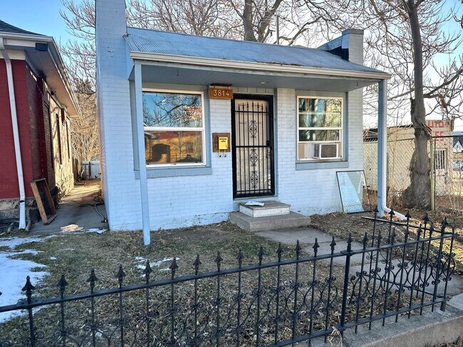 Foto del edificio - Charming One Bedroom Home in Sunnyside!