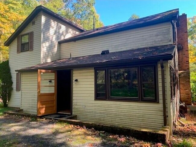 Foto del edificio - 3780 Highland Tpke