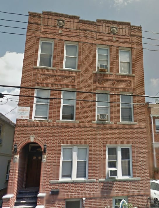 Primary Photo - 2135 E 13th St
