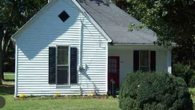 Building Photo - 2 Bedroom home with Historic Charm