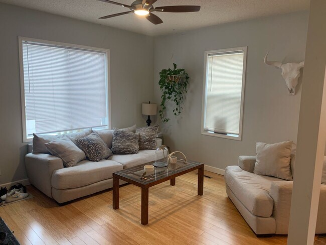 Building Photo - Single Family Home in Bryn Mawr - 3 bed 2 ...