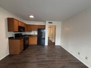 Building Photo - 4107 Avondale Ave