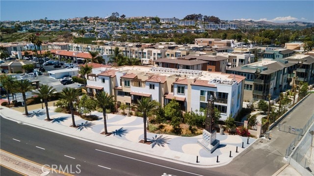 Building Photo - 1523 Doheny Way