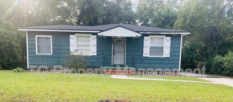 Foto principal - 1242 Kenmore St