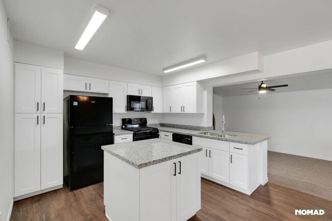 Building Photo - 11618 N 24th Dr
