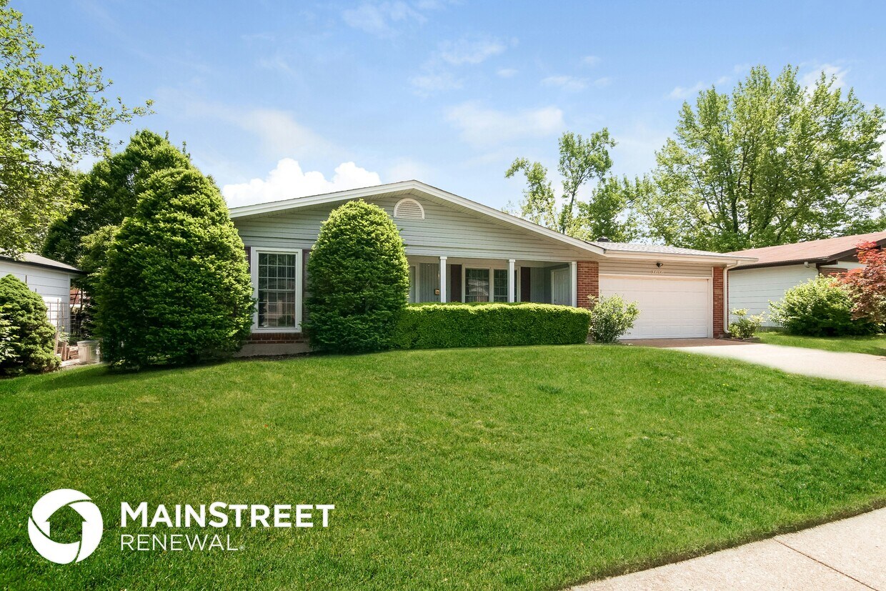 Primary Photo - 2050 N Downs Dr