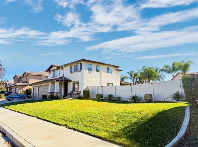 Foto del edificio - 697 Calumet Ave