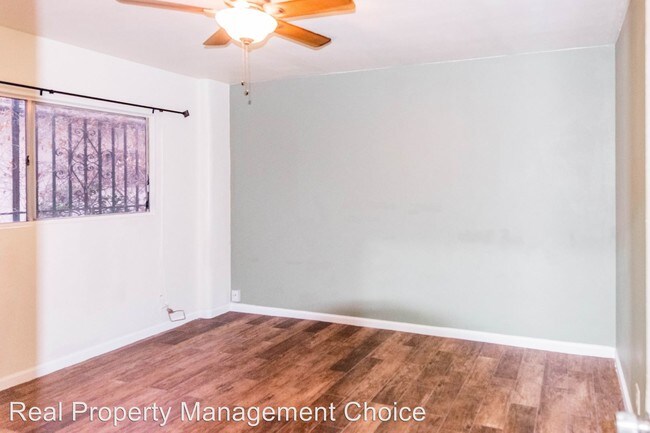 Building Photo - 10930 Crenshaw Blvd