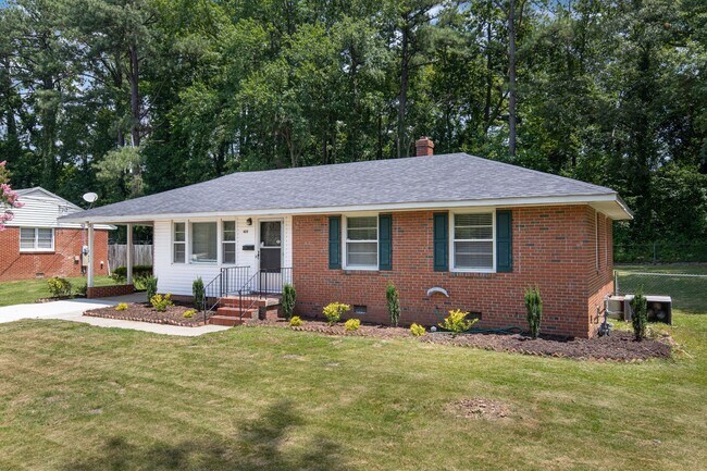 Foto del edificio - Charming 3 Bed, 1 Bath near Downtown Raleigh